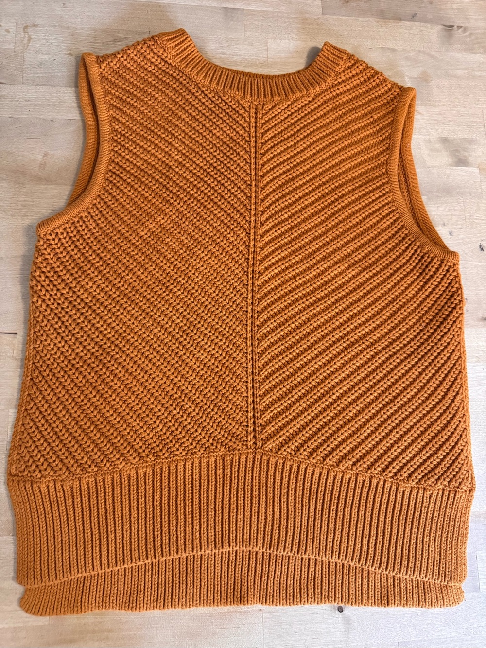 LL Bean Signature Cable Knit Sleeveless Vest/poncho in Burnt Orange